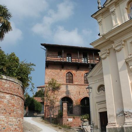 Hotel La Casa Del Castellano à Cinzano Extérieur photo