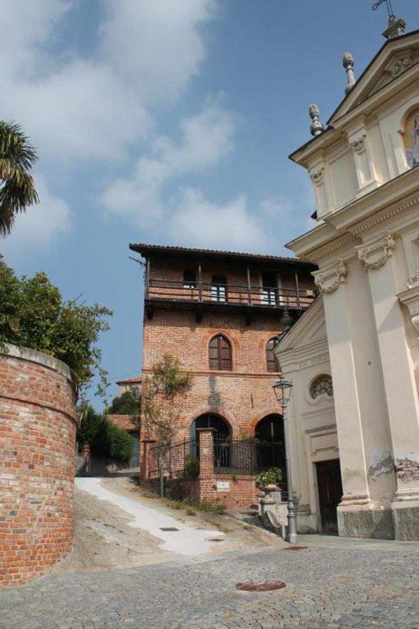 Hotel La Casa Del Castellano à Cinzano Extérieur photo